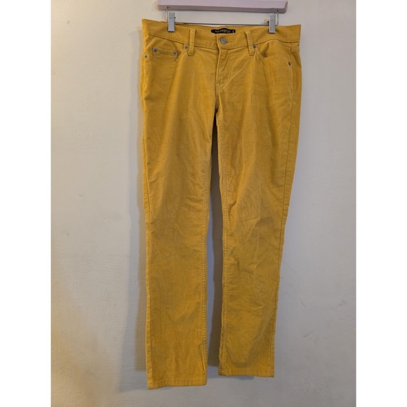 Levi's 524‎ Women's Size 30x30 Yellow Gold Too Superlow Skinny Corduroy Pants - Picture 1 of 7